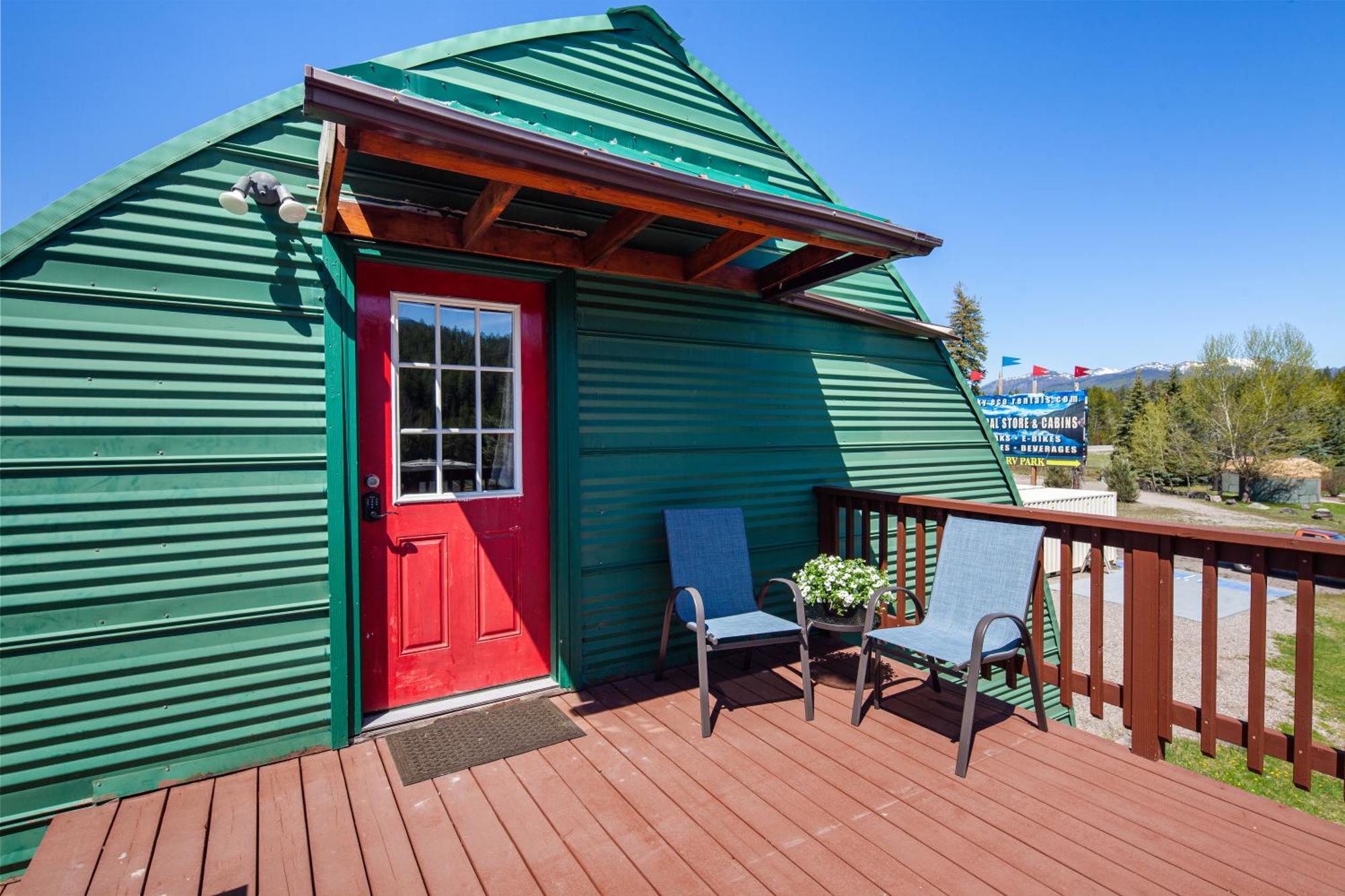 Sky Eco - Glacier General Store&Cabins Coram Exterior foto